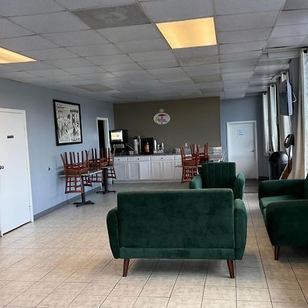Hotel Super 8 By Wyndham Manassas Esterno foto