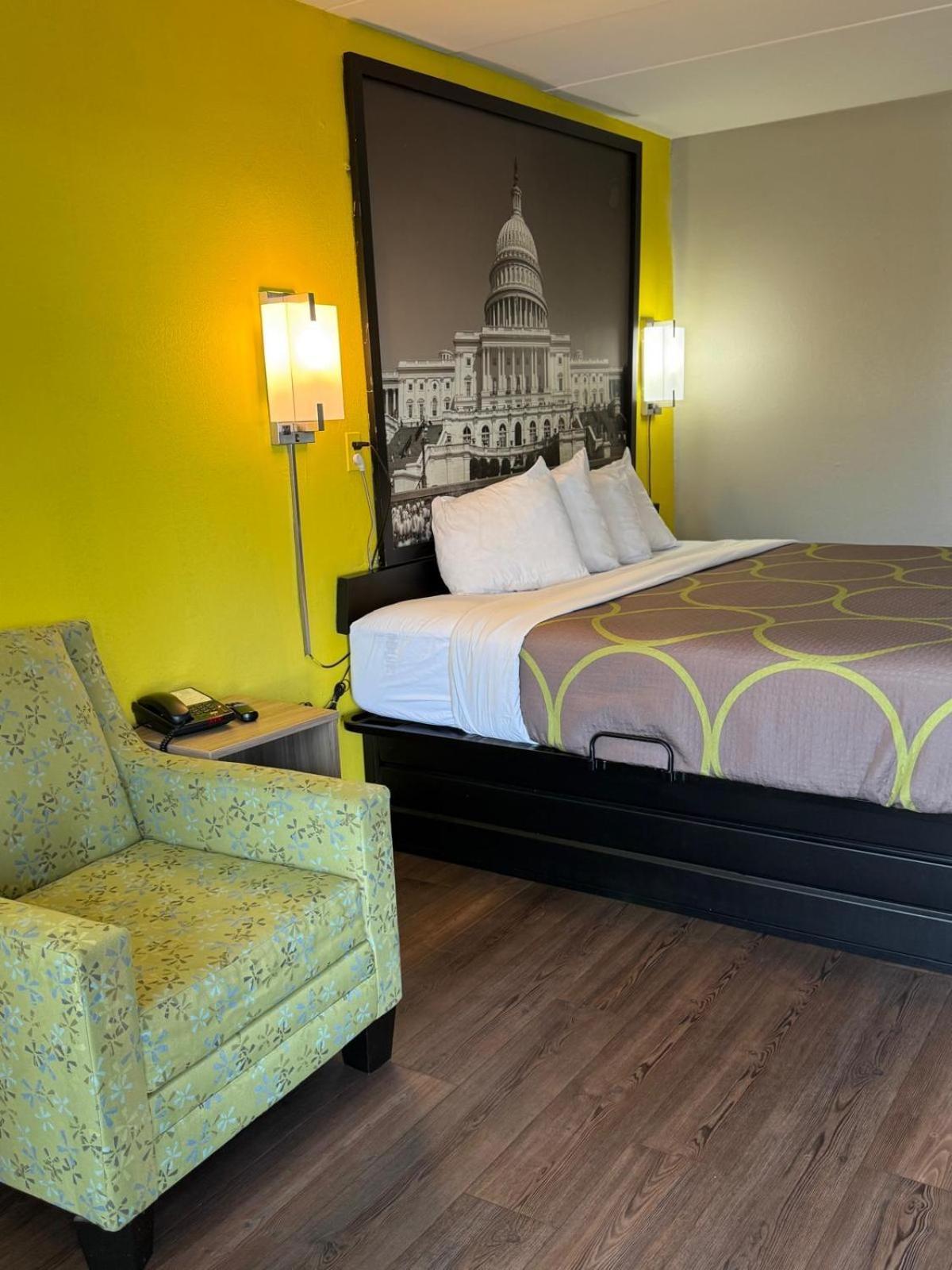 Hotel Super 8 By Wyndham Manassas Esterno foto